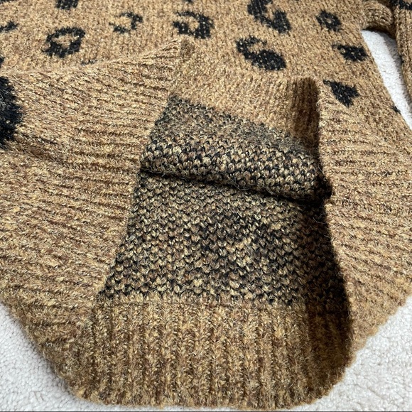 Universal Thread Chunky Leopard Pullover Sweater - Picture 5 of 10